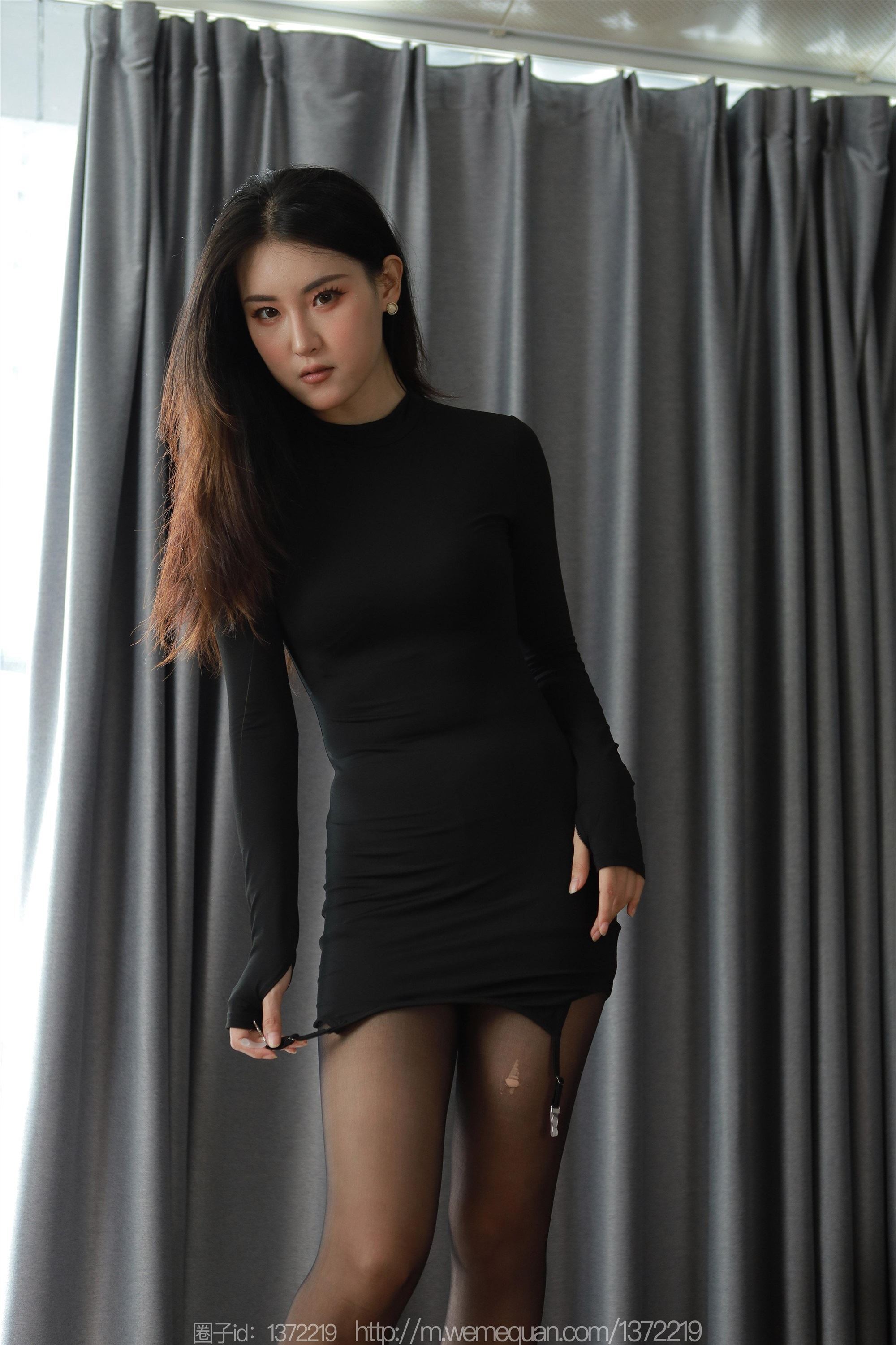 IESS异思趣向  2023.09.13 丝享家 1532 小宝《黑色吊带袜》